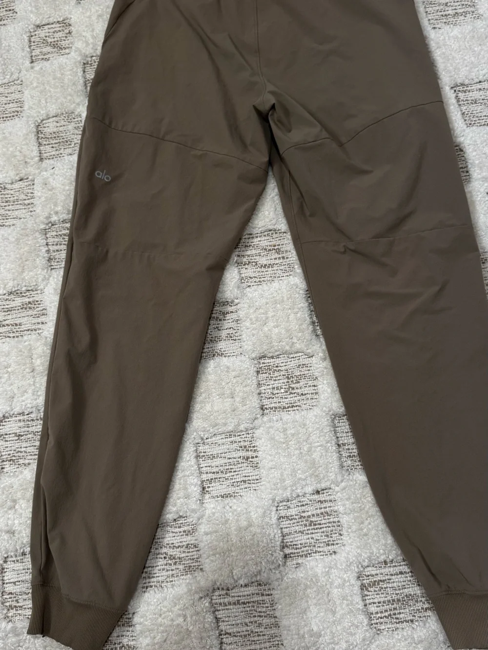 Alo Yoga Brown Street Utility Jogger Womens size large